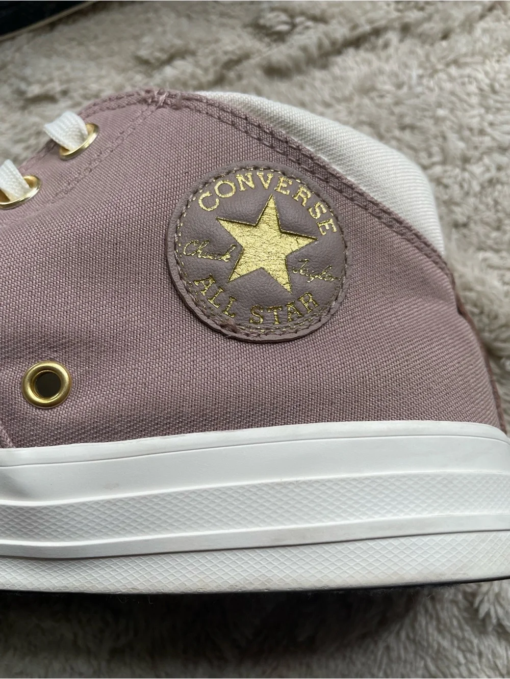 Converse Soft Dusty Rose Mid/ High-Top Canvas Sneakers with White Soles Size 9 - Picture 9 of 11